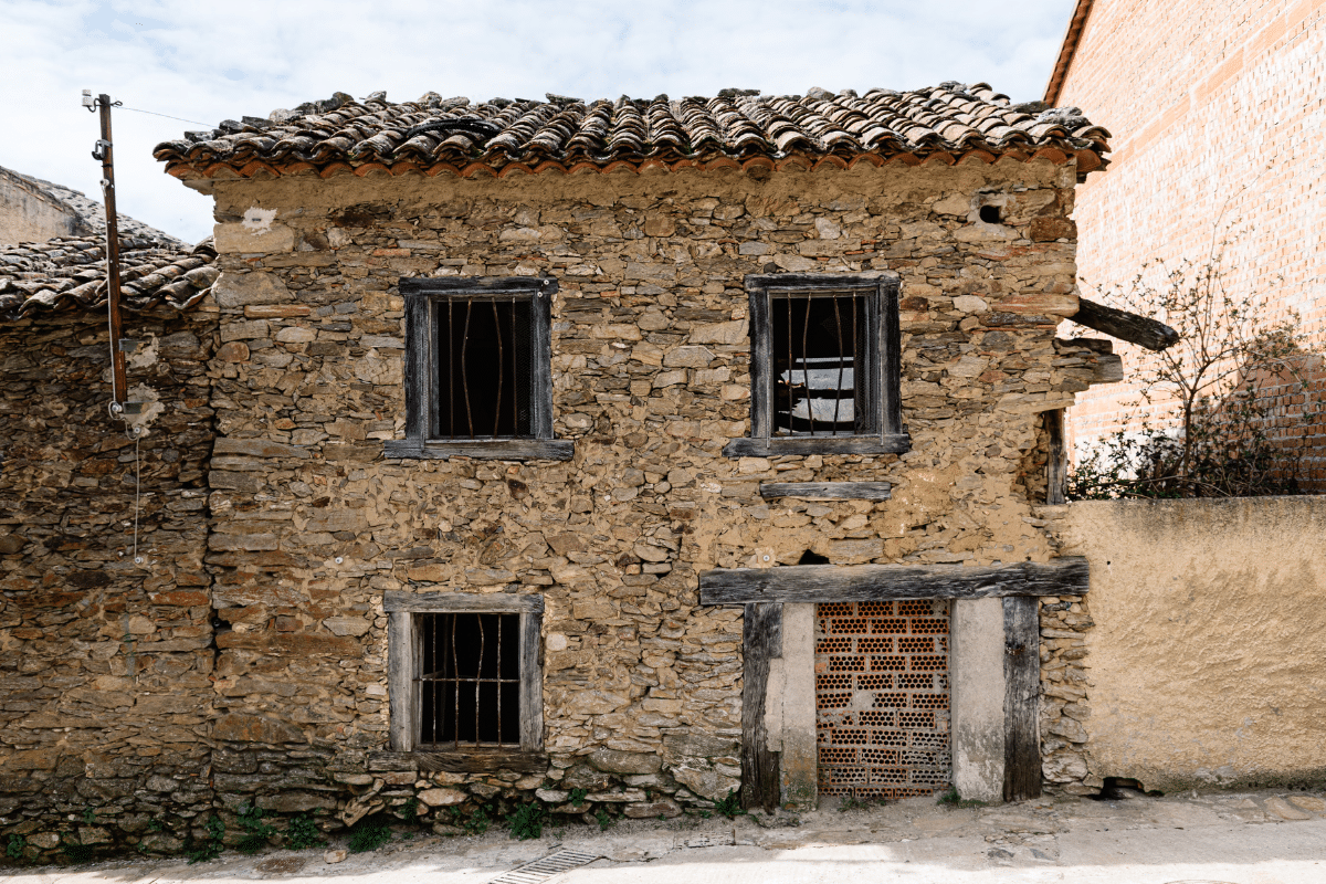 Logement squatté : et si la solution la plus simple était aussi la plus efficace ?