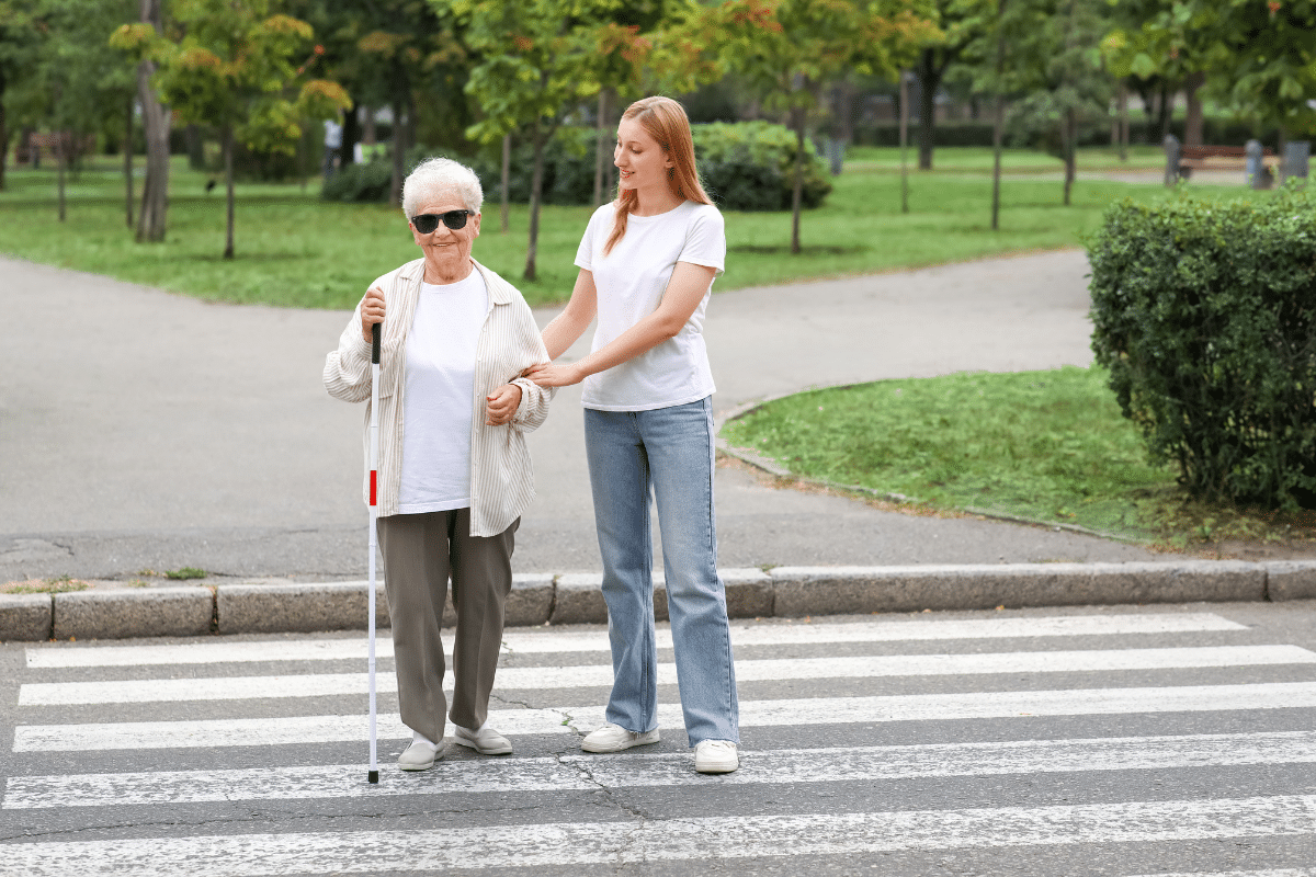 Après 75 ans, ces deux services gratuits de l’Agirc-Arrco peuvent vraiment aider les retraités au quotidien