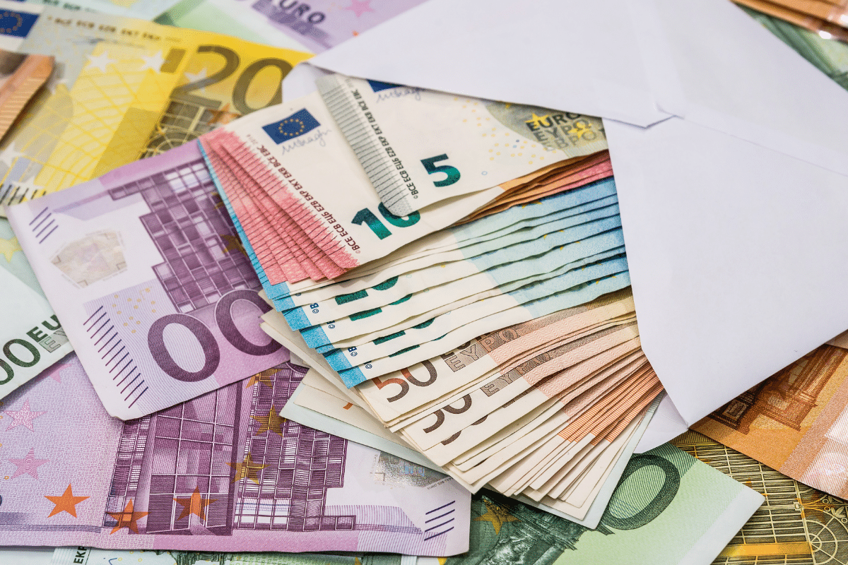 Agirc-Arrco : pour une pension complémentaire de 500 euros, une hausse de 1,6 % ajouterait 8 euros par mois, si l'accord d'octobre la confirme